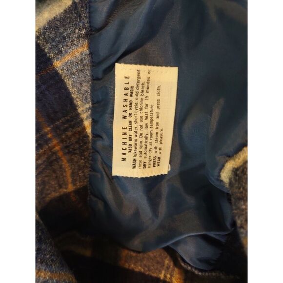 VTG Pendleton Long Sleeve Button Shirt Mens Large (Runs Small) Blue Grey Plaid - Picture 10 of 11